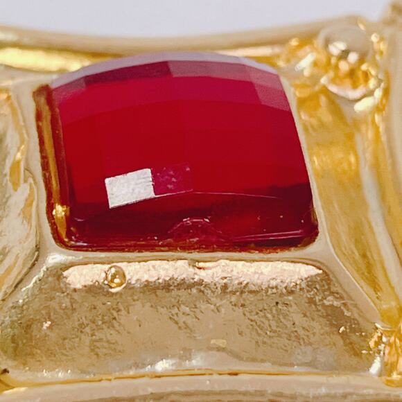 Vintage 1980s Gold Tone Red Glass Long Black Tassel Clip On Runway Earrings - Picture 6 of 12